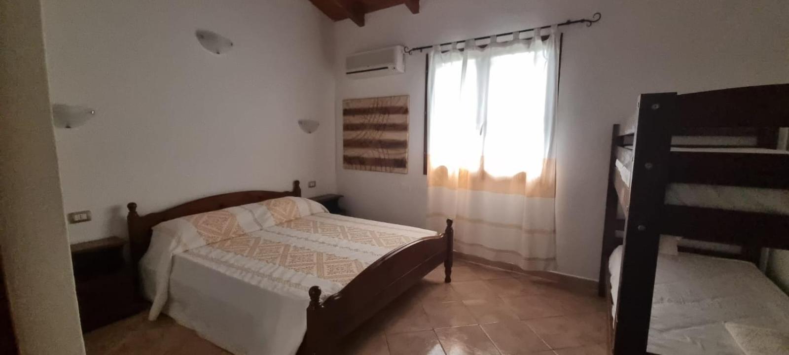 La Quercia della Gallura Luogosanto Esterno foto