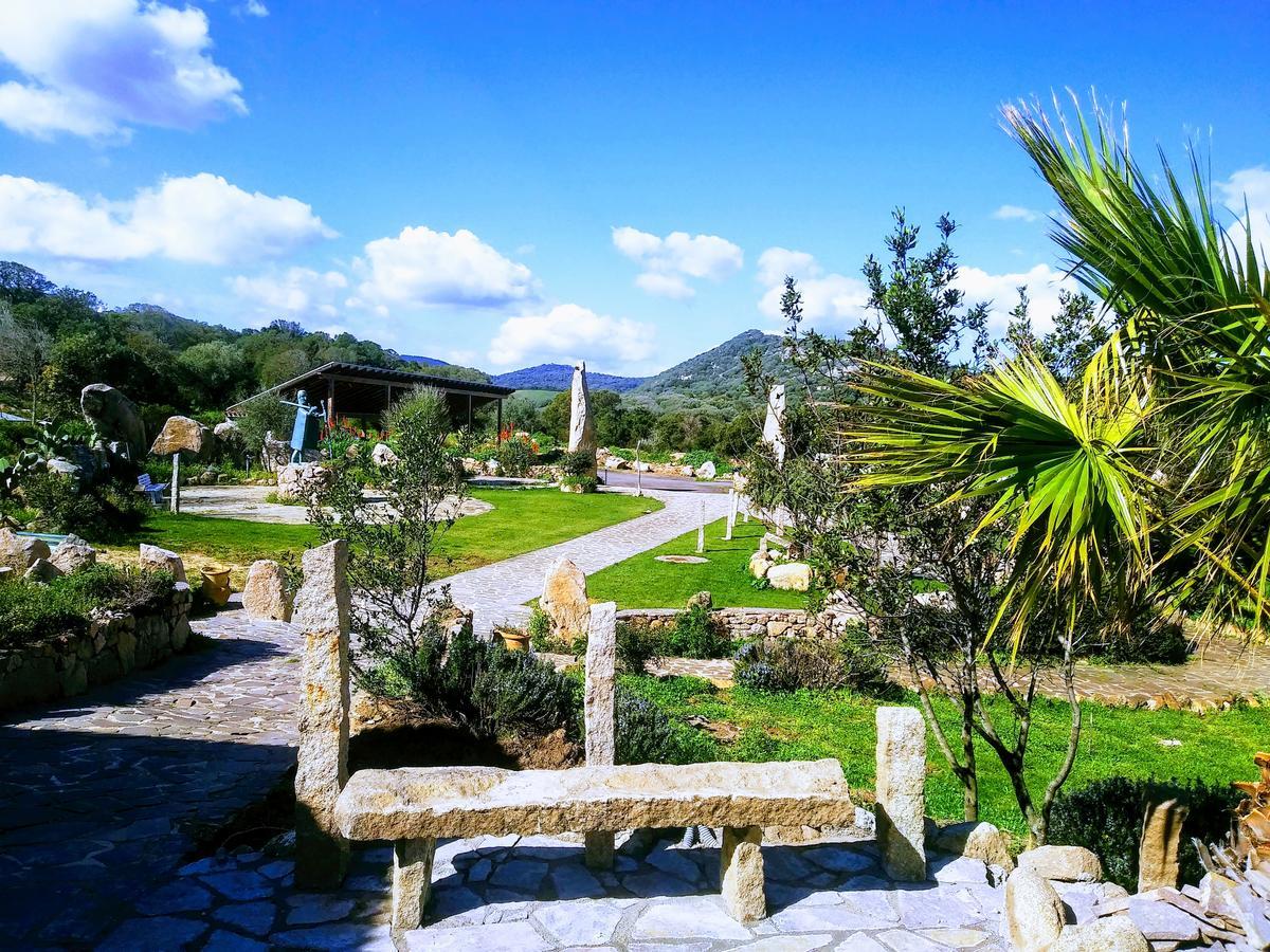 La Quercia della Gallura Luogosanto Esterno foto